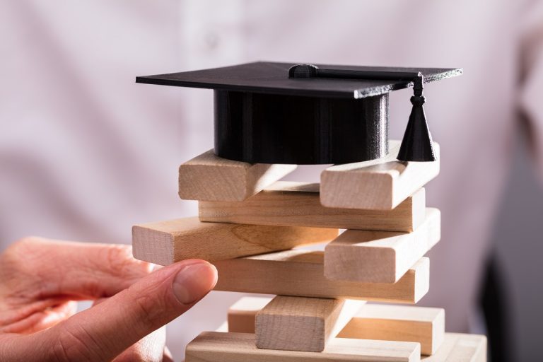 7 Easiest Masters Programs to Get Into (2024 Updated)