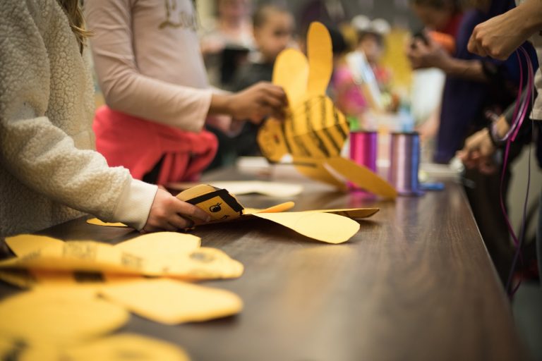 8 Free Summer Programs for High School Students (2024 Updated)