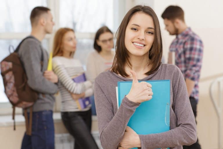 Is an AAS Degree Worth Anything? The Pros and Cons of a Two-Year College Education