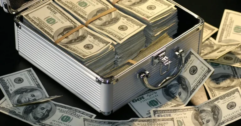Is Being Rich Worth It? The Pros And Cons Of Wealth