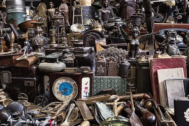 Dealers and Collectors